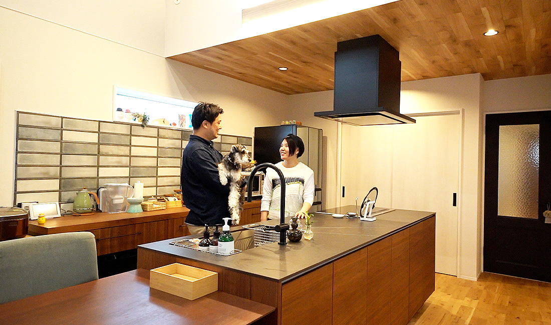 おしゃれ平屋暮らしやすさのヒミツは健康的なくつろぎ空間と家事動線