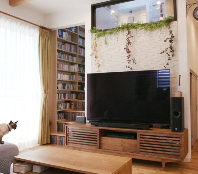 ネコちゃんと暮らすアンティーク調の家