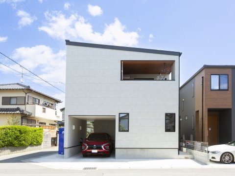 ギターに愛車にコレクション、「趣味」を存分に謳歌するお家/インナーガレージ/防音室