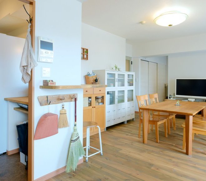 見せる収納に気を配ったナチュラルテイストなマンションリフォーム