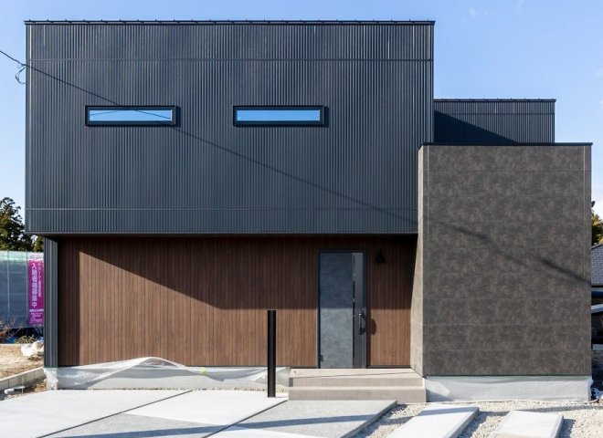 \モデルハウス2棟同時公開中/